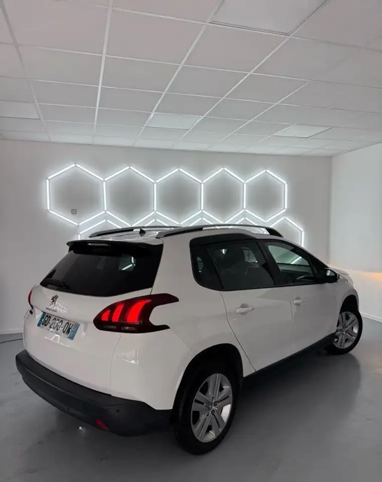 Peugeot 2008 2008 — photo 2