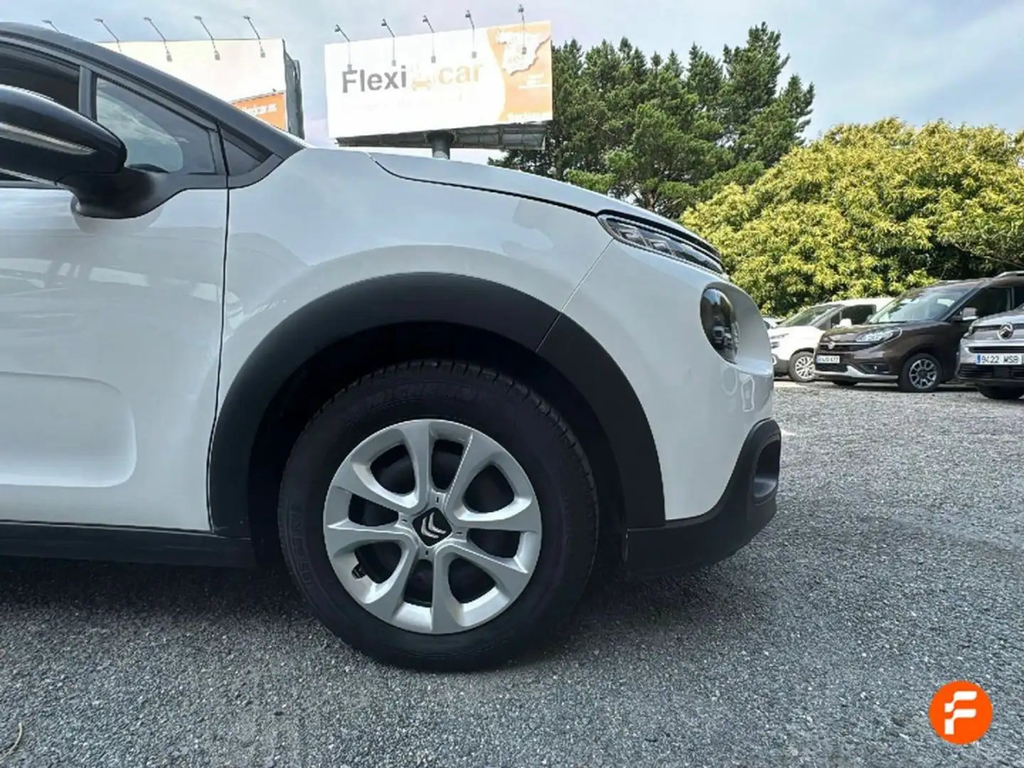 Citroen C3 1.5BlueHDi S&S Feel 100 Amarillo - 2