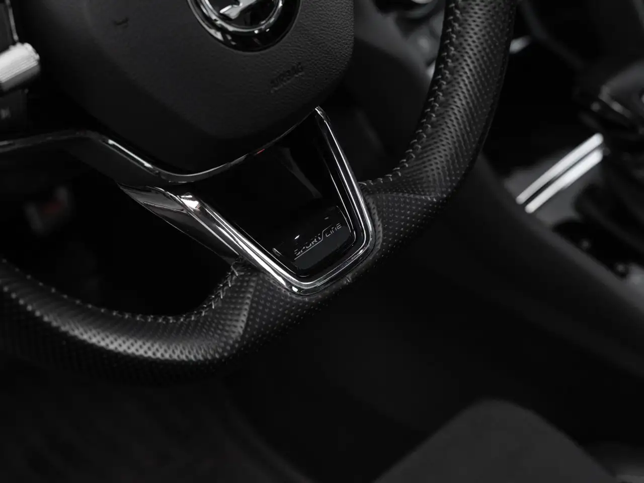 Skoda Kodiaq Sportline AHK PANO DCC Amundsen Traveller, миниатюра 18