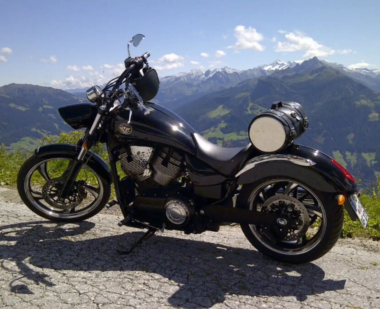 Victory Vegas 8-Ball Black - 1