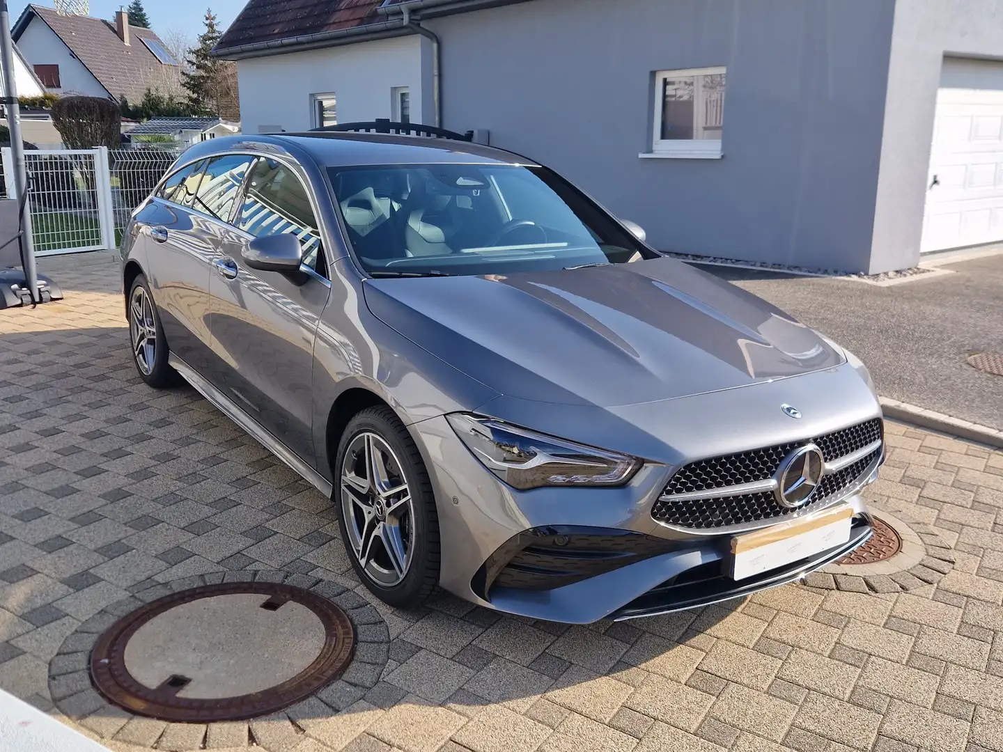 Mercedes-Benz CLA 250 CLA Shooting Brake 250 e 8G-DCT AMG Line Gris - 2