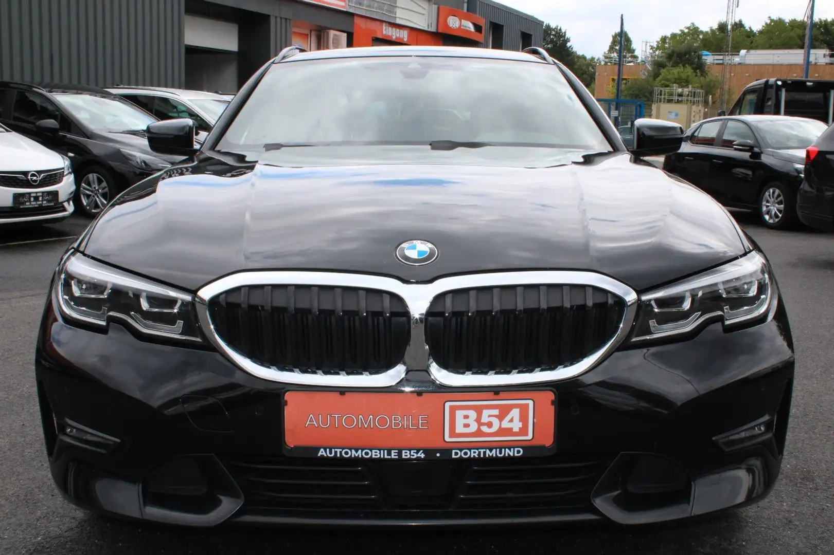 BMW 320 d Sport Line/NAVI/LED/1 HAND/LEDER/M-PAKET Schwarz - 2