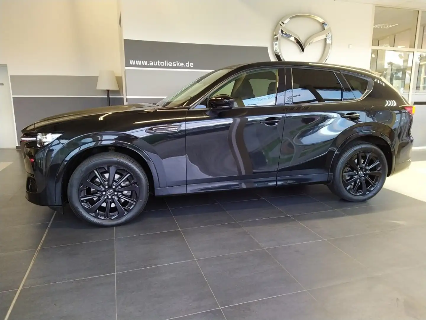 Mazda CX-60 e-SKYACTIV PHEV HOMURA CON-P DRI-P COM-P Schwarz - 2