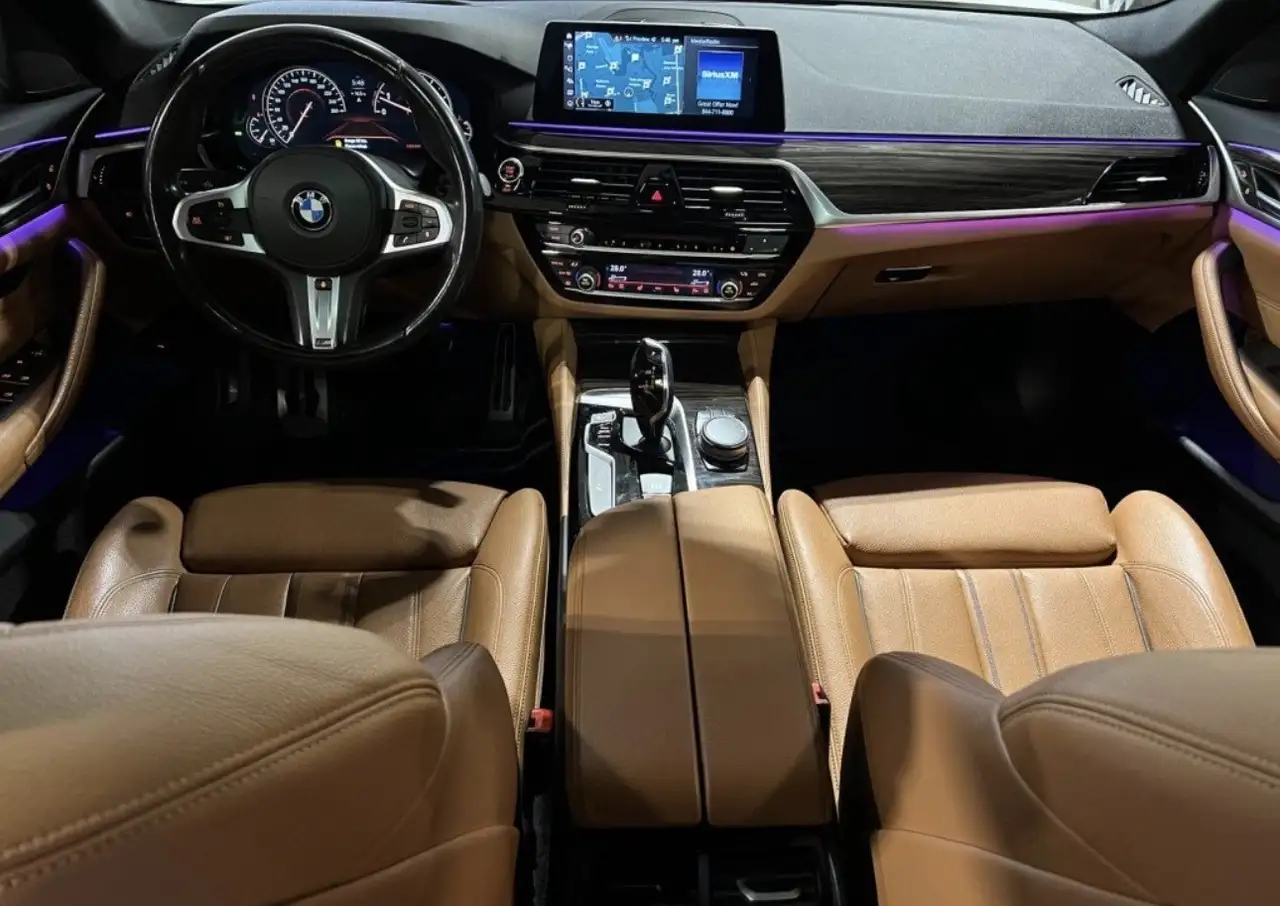 BMW 5 Series снимка BMW 5 Series