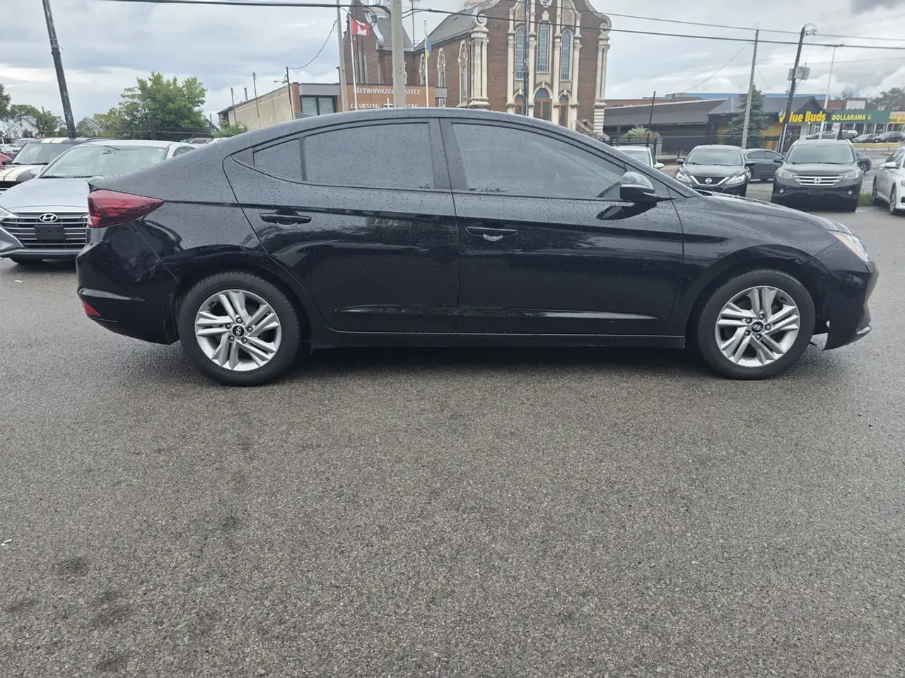 Hyundai ELANTRA снимка Hyundai ELANTRA
