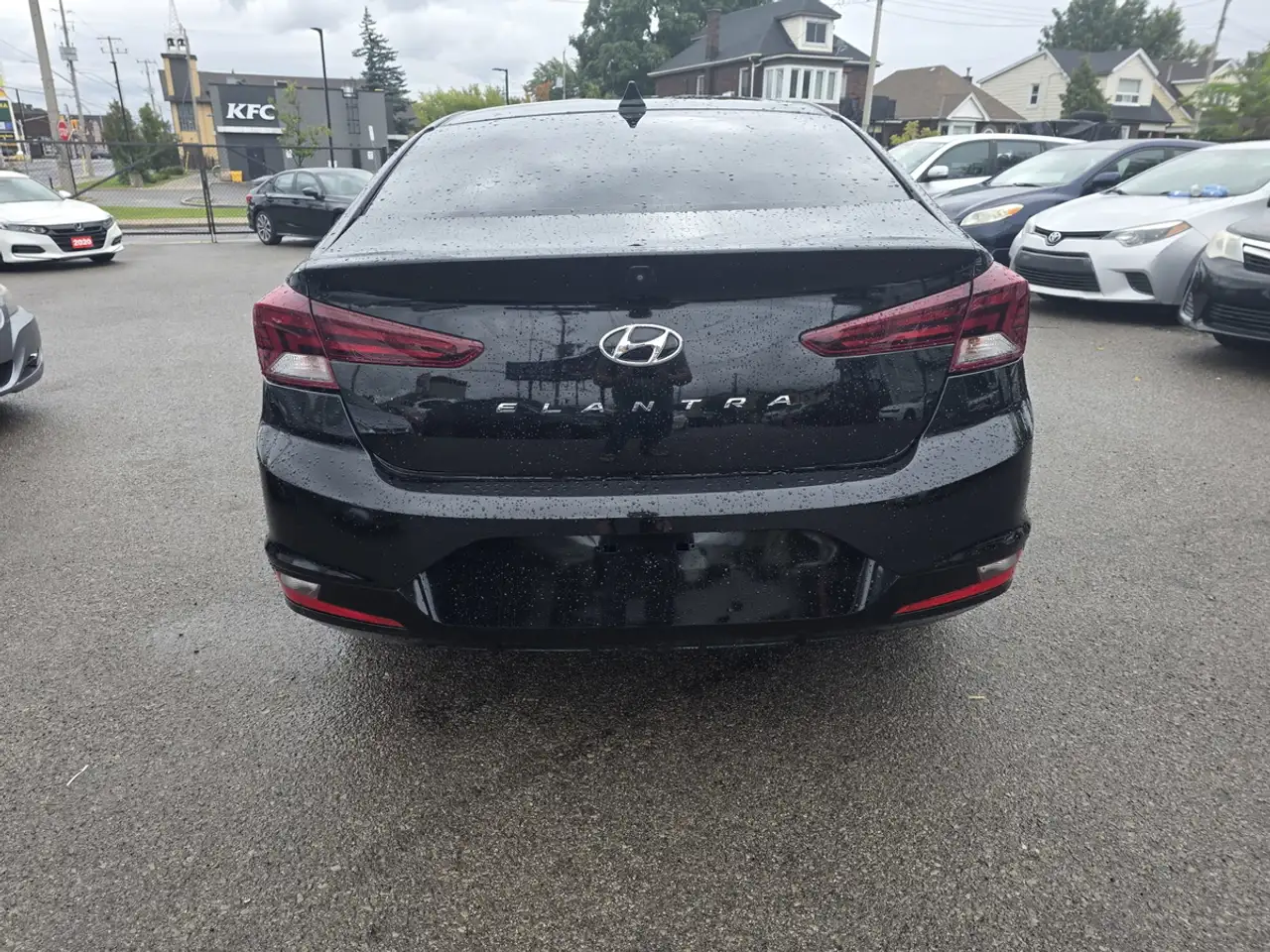 Hyundai ELANTRA снимка Hyundai ELANTRA