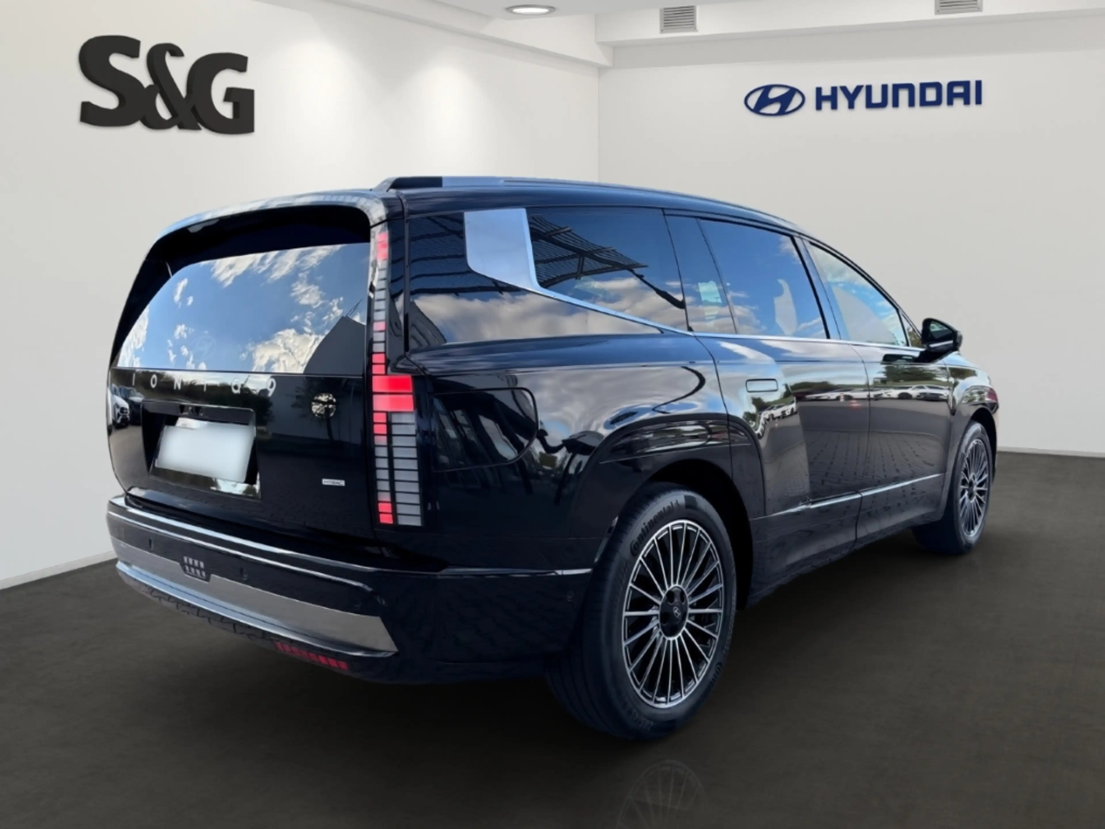 Hyundai IONIQ 9 315 kW Performance 4WD Uniq HUD Niveau El. Panodac — photo 3