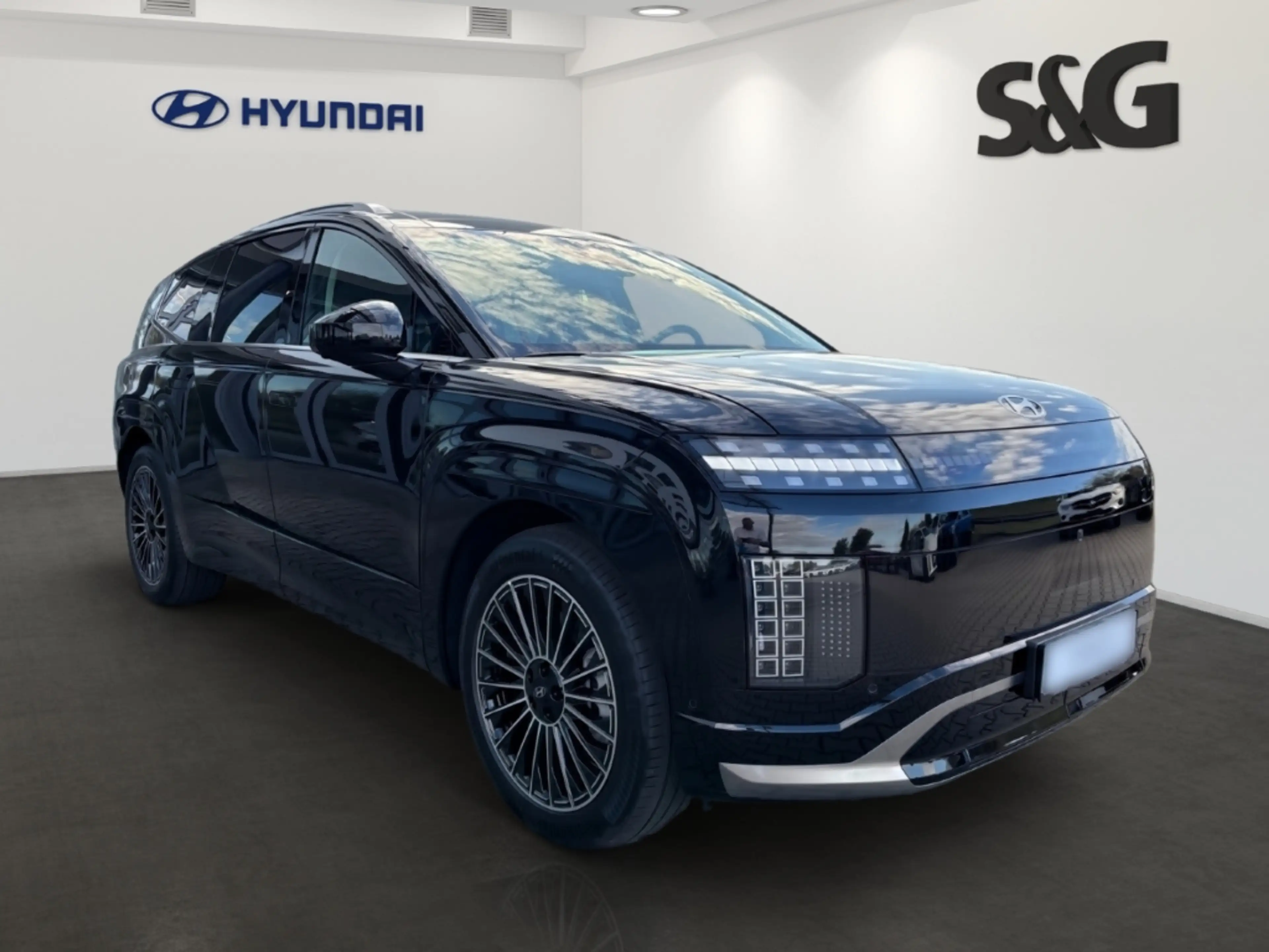 Hyundai IONIQ 9 315 kW Performance 4WD Uniq HUD Niveau El. Panodac — photo 2