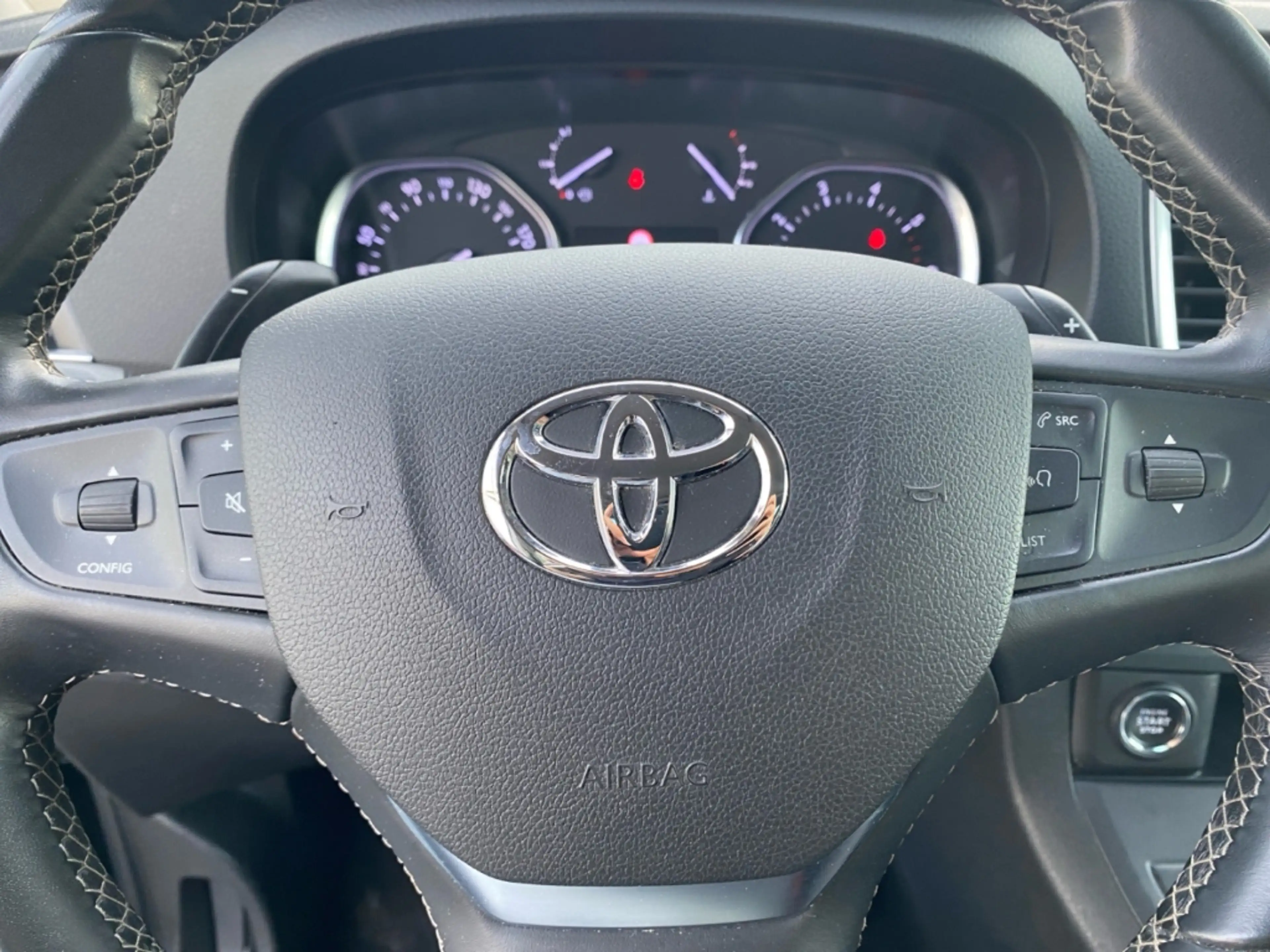 Toyota Proace Verso 2.0 D L1 Executive *Leder*CAM*Pano* — photo 13