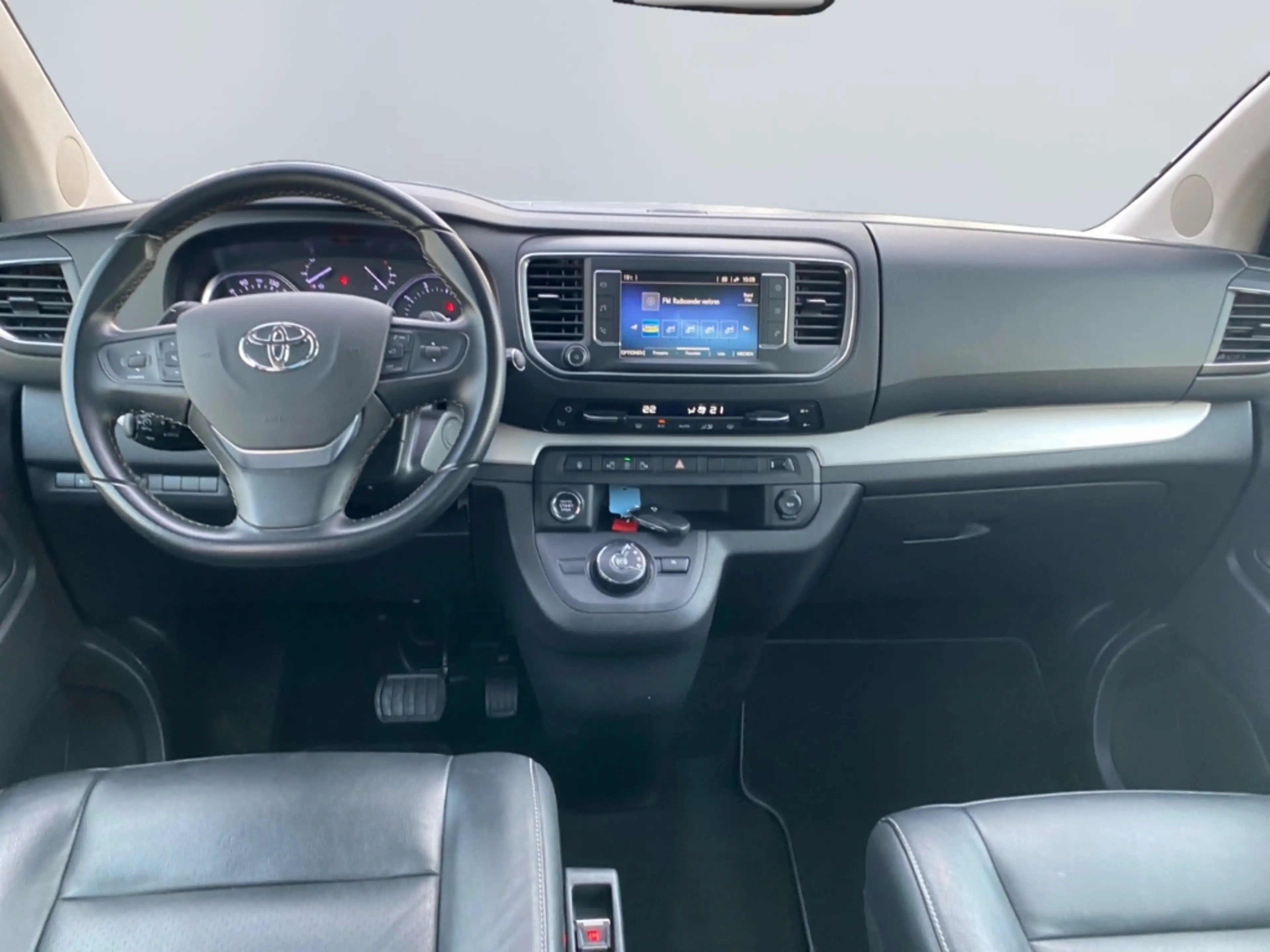 Toyota Proace Verso 2.0 D L1 Executive *Leder*CAM*Pano* — photo 11