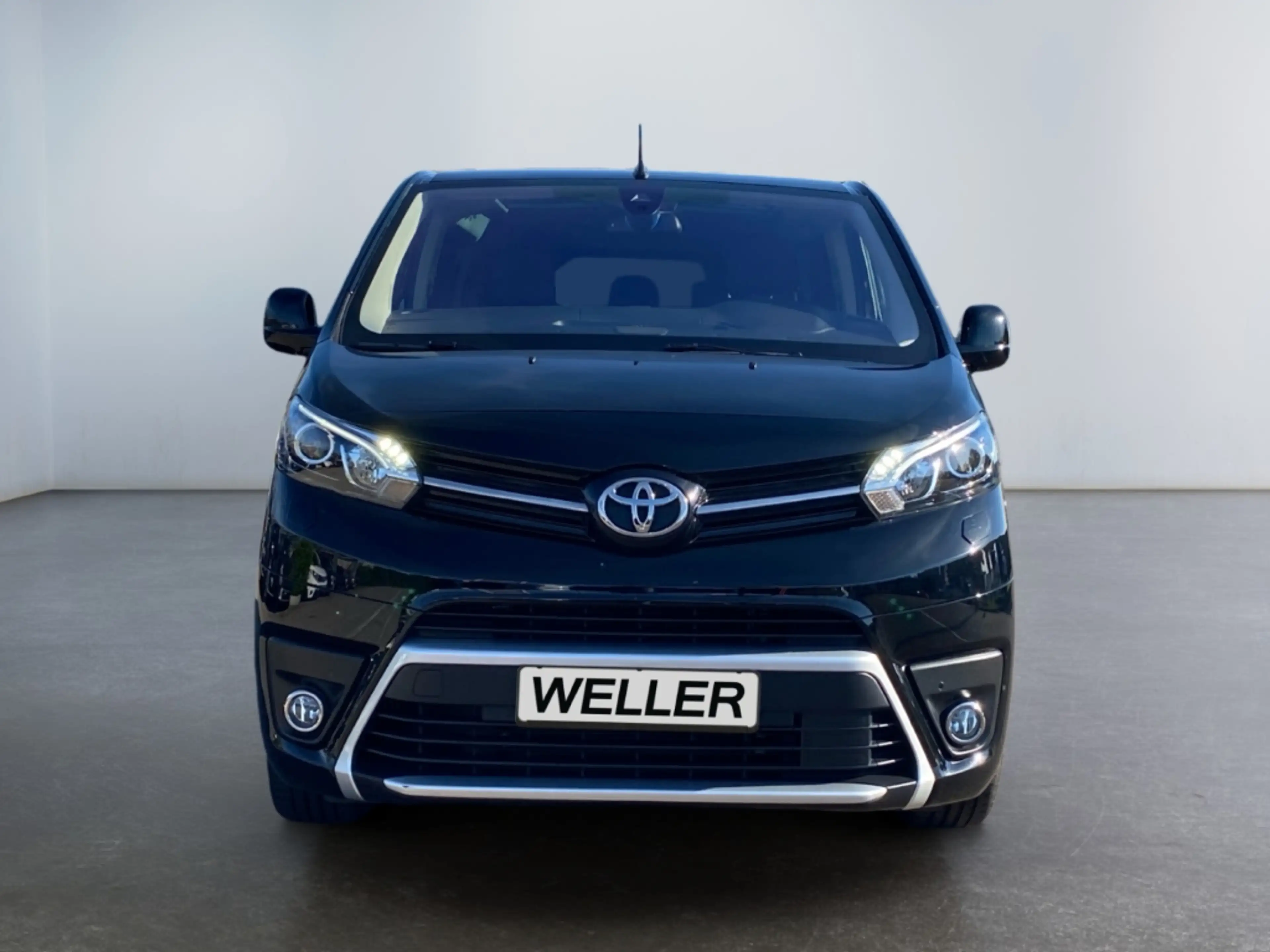Toyota Proace Verso 2.0 D L1 Executive *Leder*CAM*Pano* — photo 2