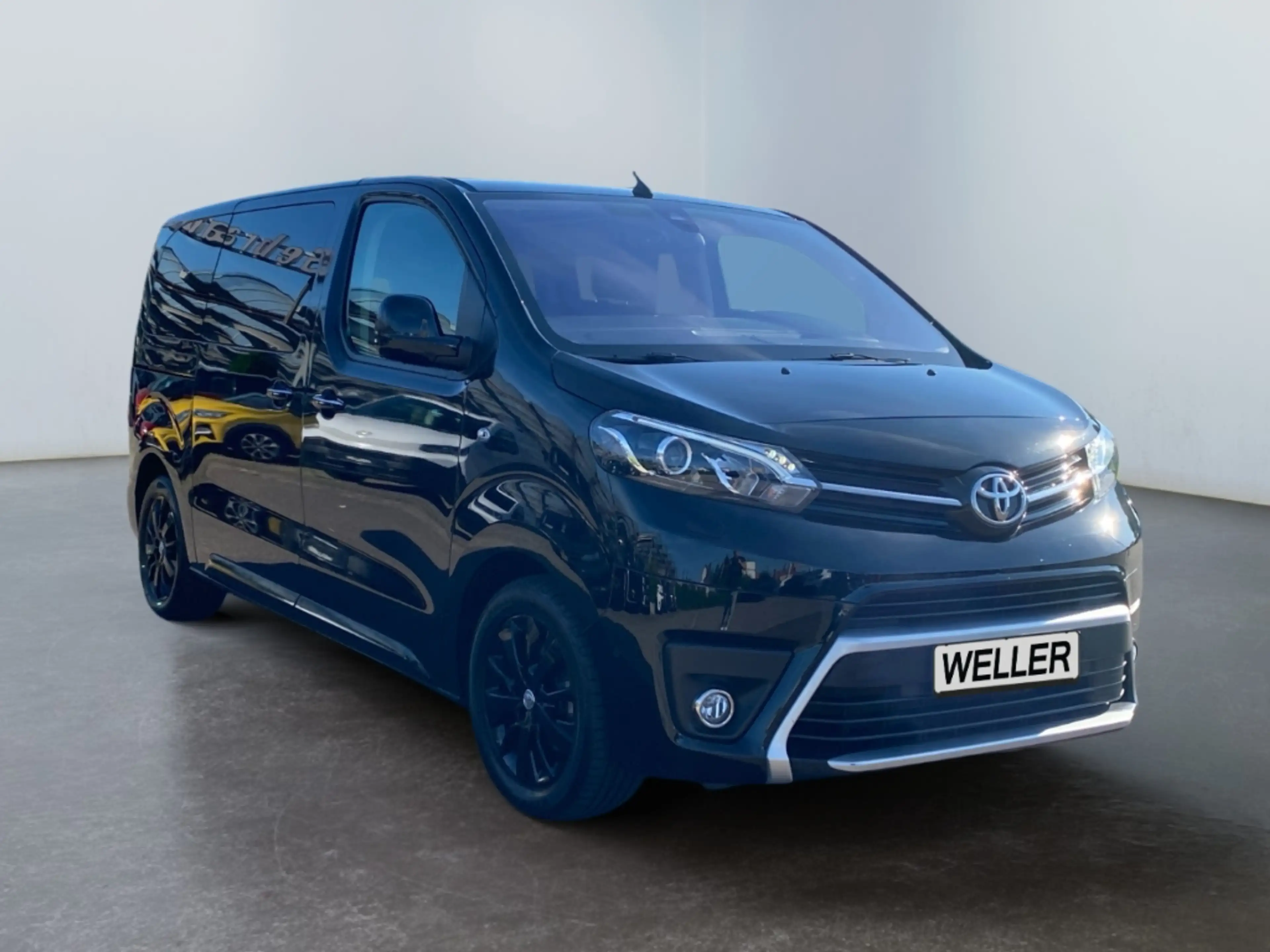 Toyota Proace Verso 2.0 D L1 Executive *Leder*CAM*Pano* — photo 3