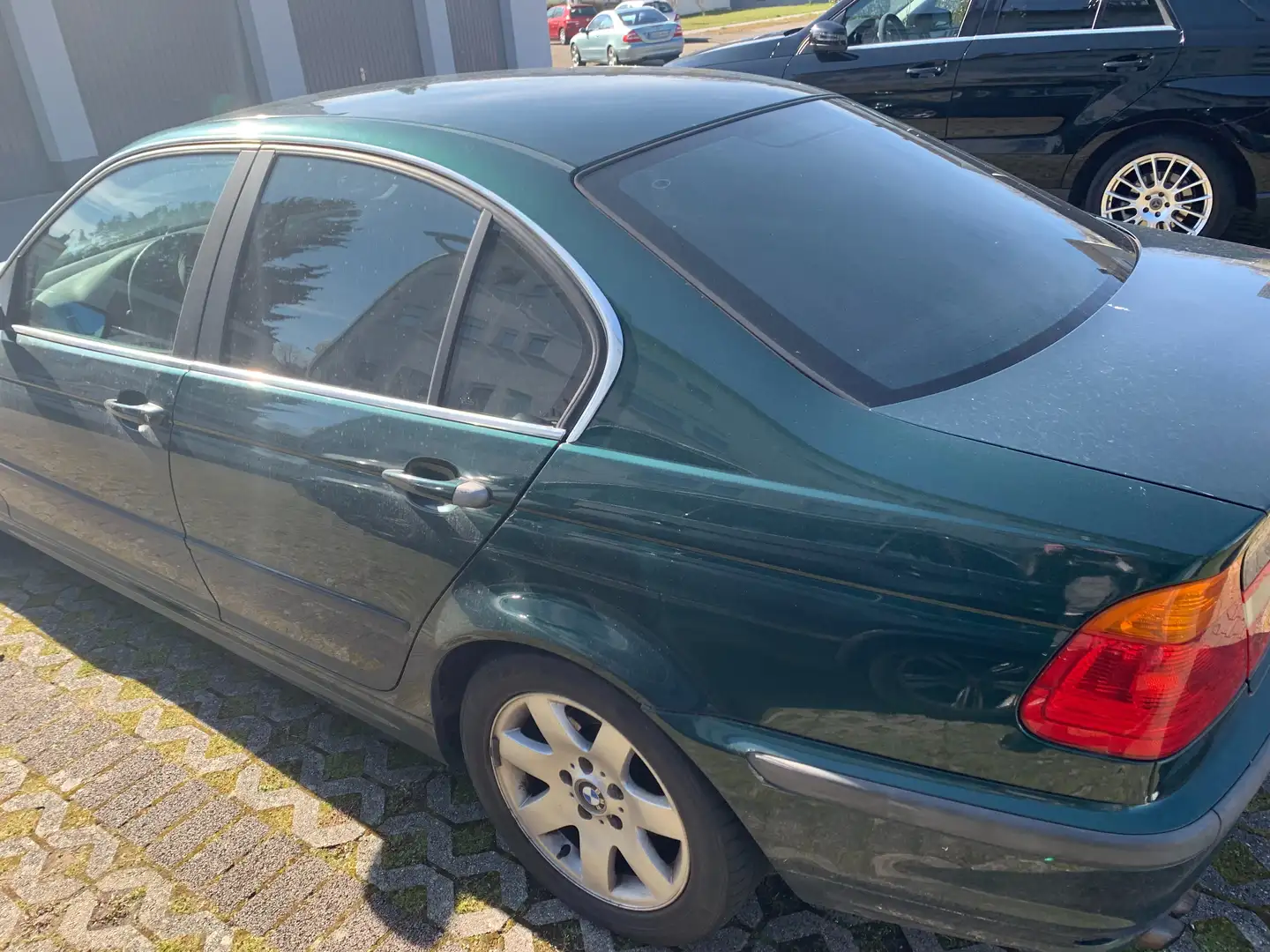 BMW 320 3er+320i Зелёный - 1