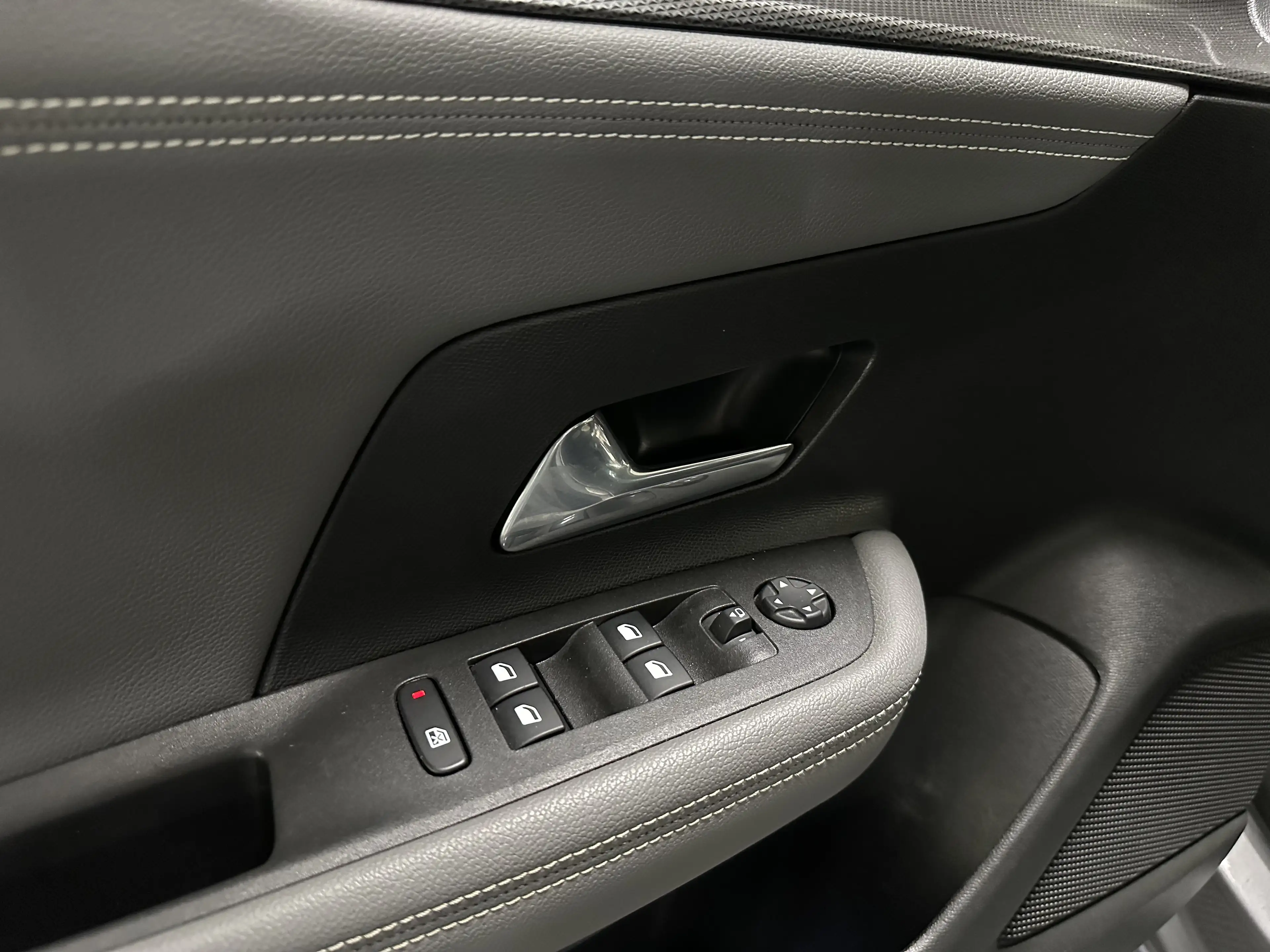 Opel Mokka-E Business Elegance 50kWh 3-Fase | Navi | Camera — photo 16