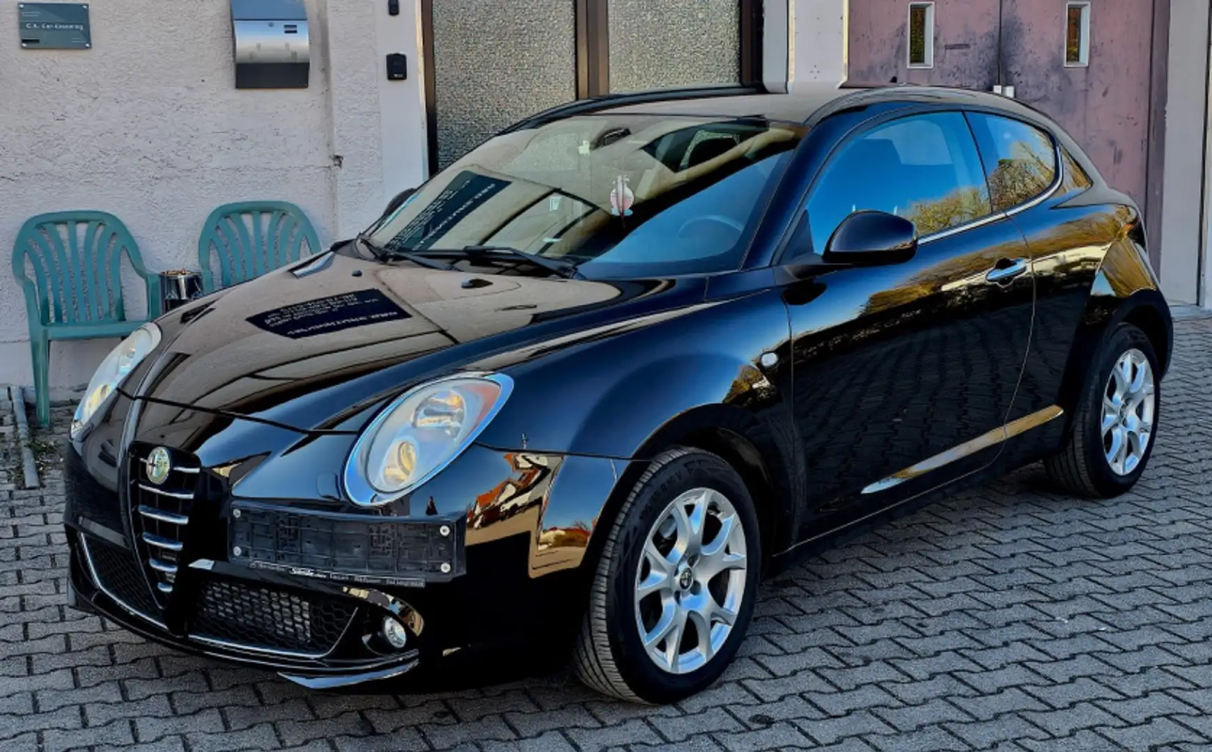 Alfa Romeo MiTo Turismo SPORT 135 PS BI-XENON SHZ Schwarz - 1