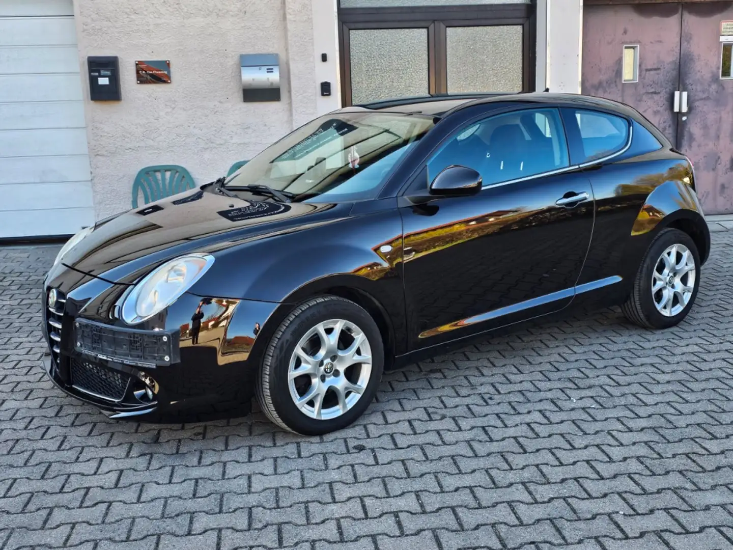 Alfa Romeo MiTo Turismo SPORT 135 PS BI-XENON SHZ Schwarz - 2