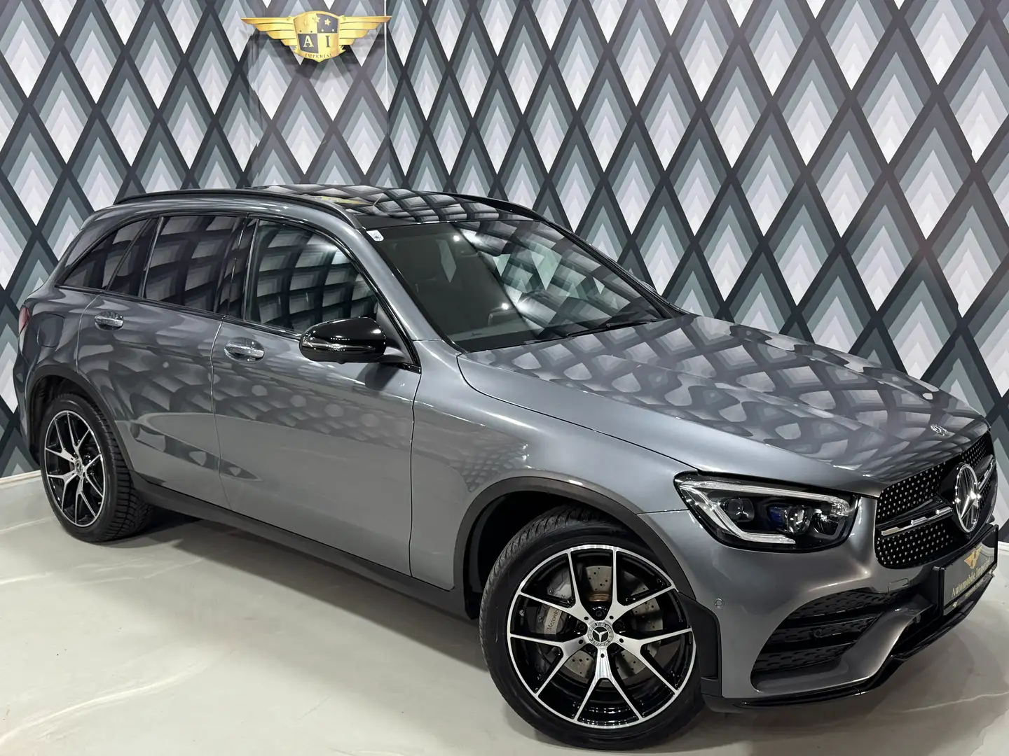 Mercedes-Benz GLC 400 d 4Matic Aut. // AMG PAKET // PANO // 1.BESITZ // Grijs - 1