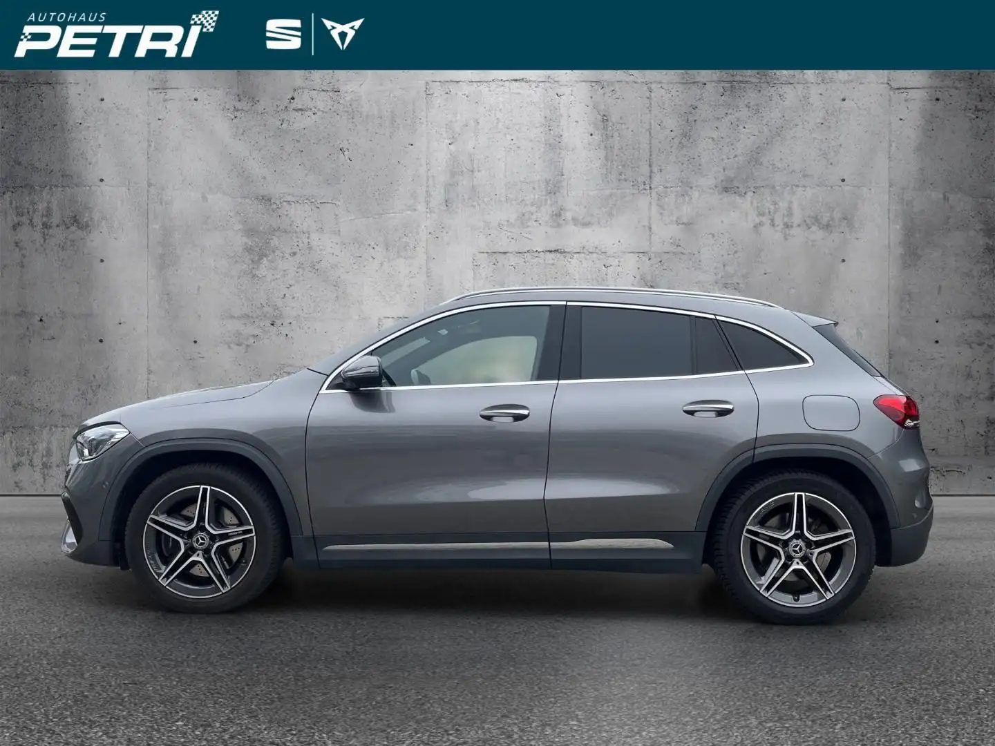 Mercedes-Benz GLA 250 Mercedes-Benz GLA 250 AMG Line Grigio - 2