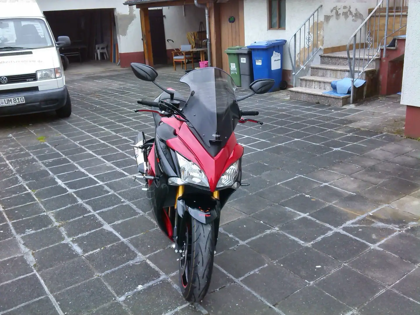 Suzuki GSX-S 1000 Rouge - 1