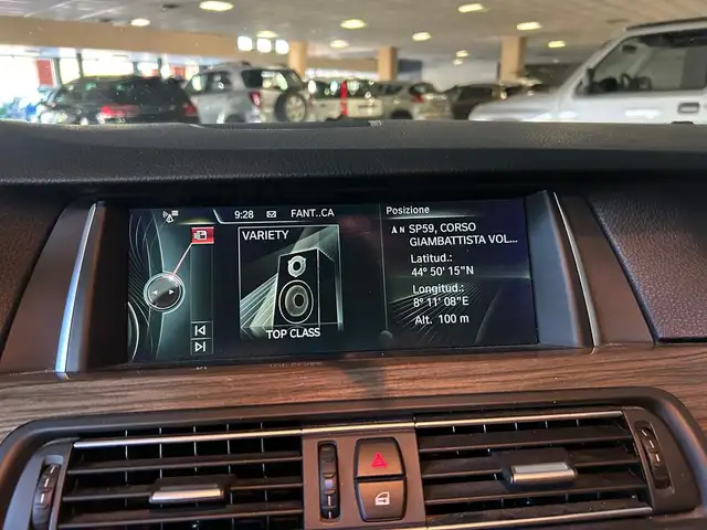BMW 5 Series view 11