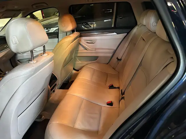 BMW 5 Series view 7