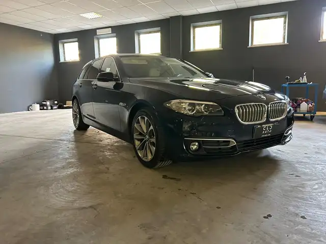 BMW 5 Series view 5