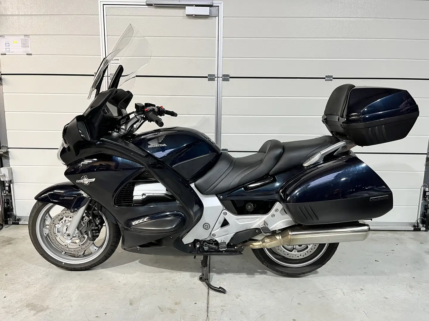 Honda ST 1300 Kék - 2