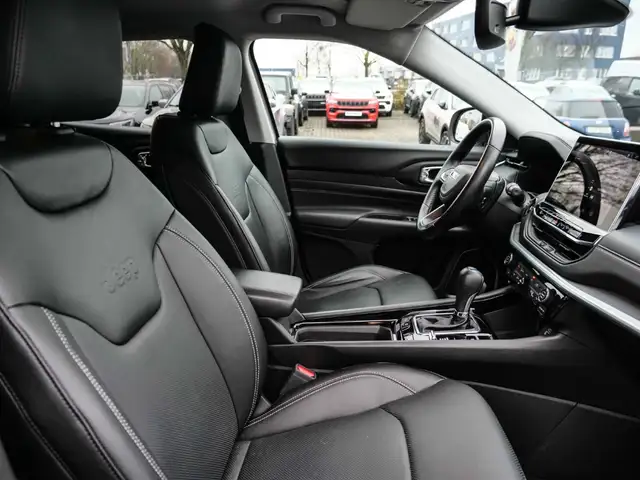 Jeep Compass view 13