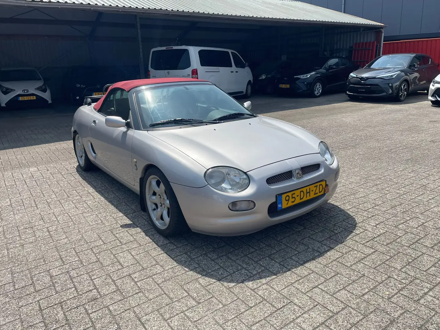 MG MGF MGF 1.8i Zilver - 1