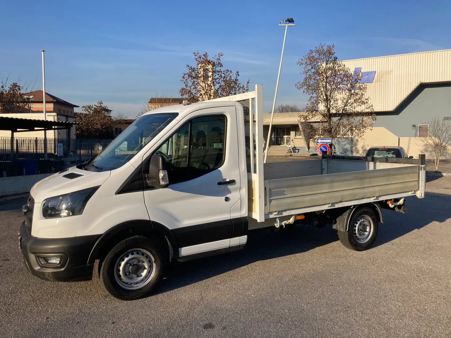 Ford Transit 35 T 130 - 4 X 4 - CASSONE FISSO Blanc - 2