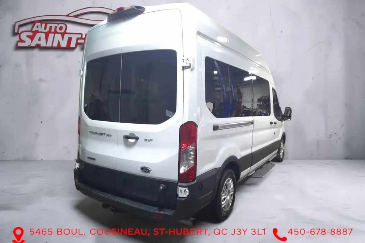 Ford Transit Passenger Wagon снимка Ford Transit Passenger Wagon