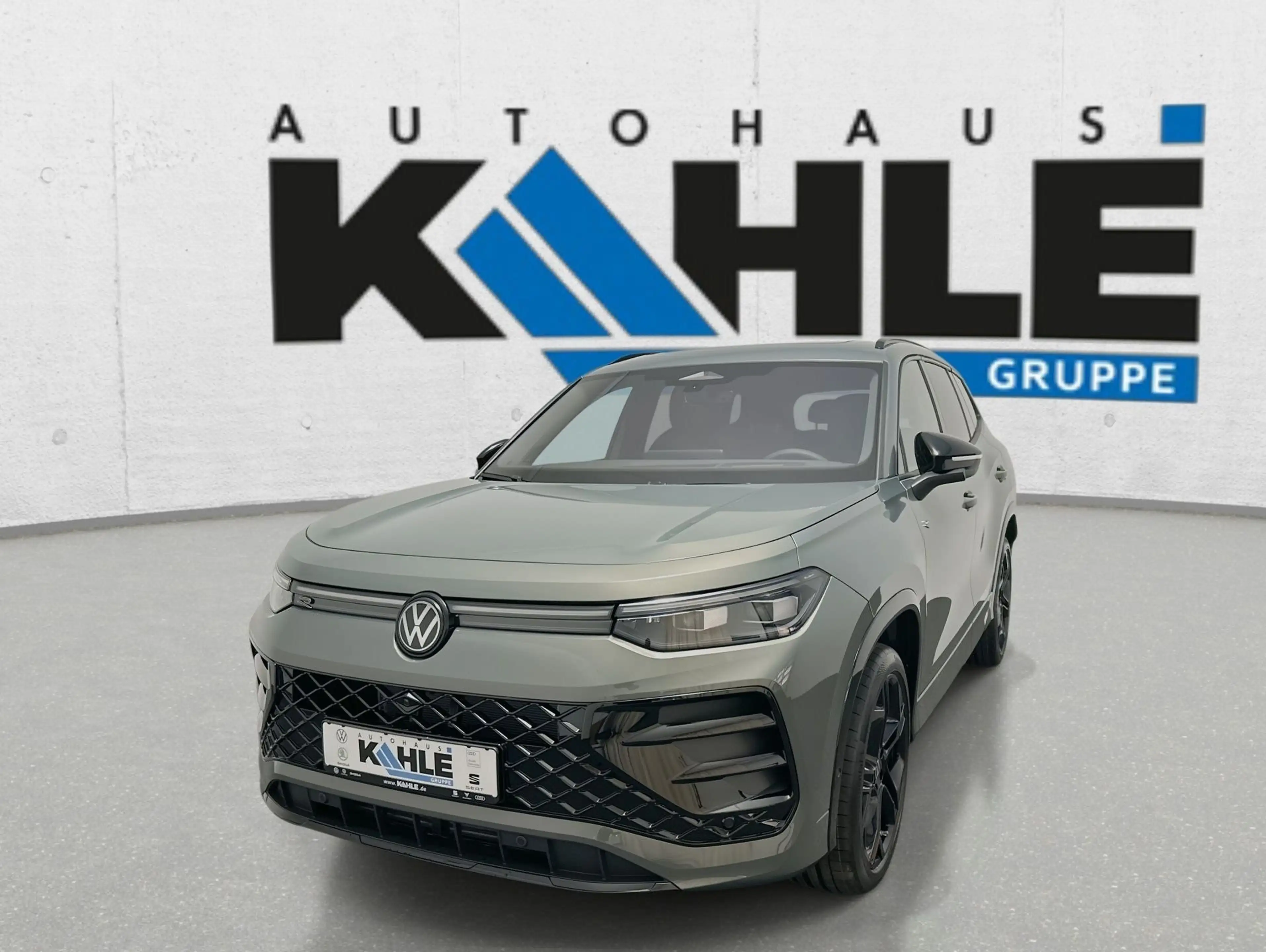 Volkswagen Tayron R-Line 2.0 TSI 4MOTION 4Motion CarPlay — photo 2
