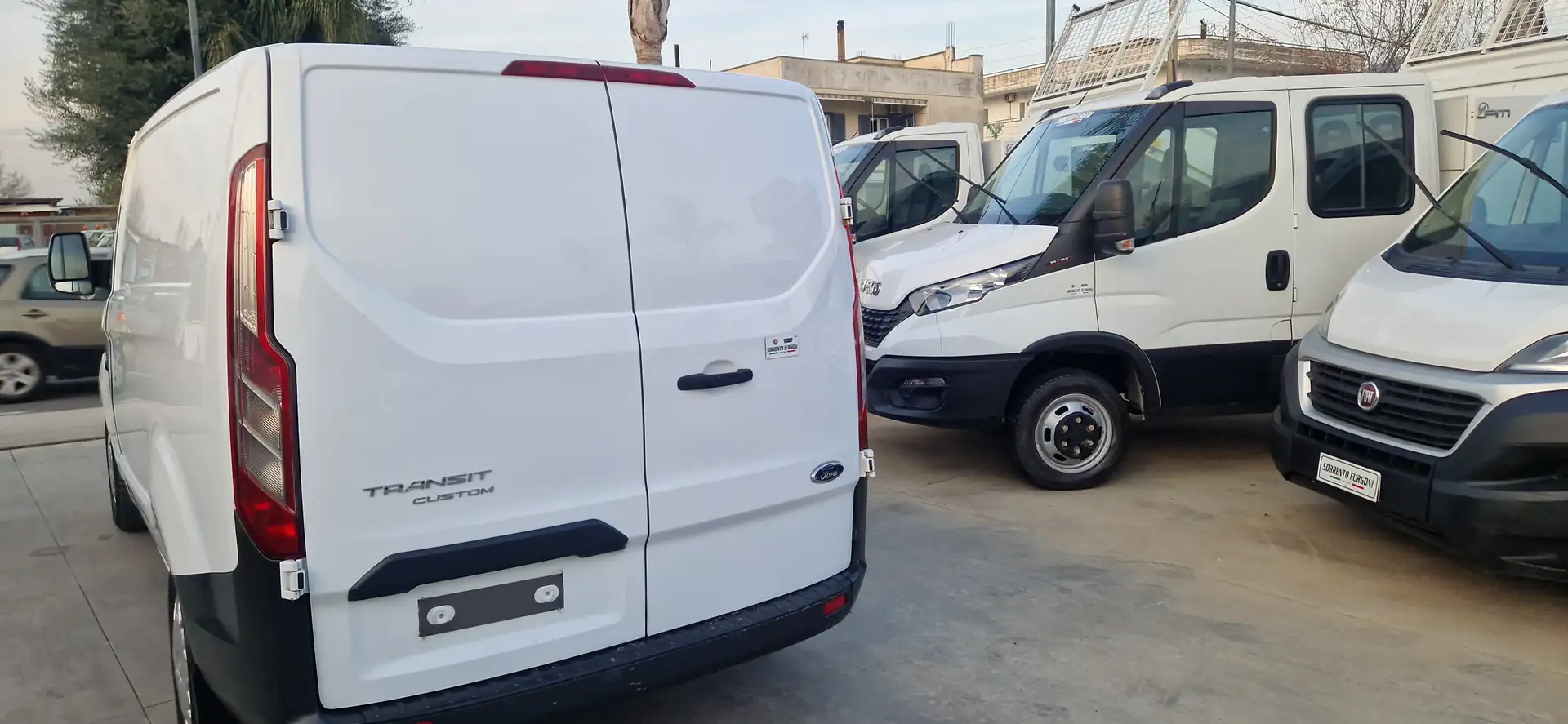 Ford Transit L1 H1 Custom 2.2 MJT 125 CV Bianco - 2