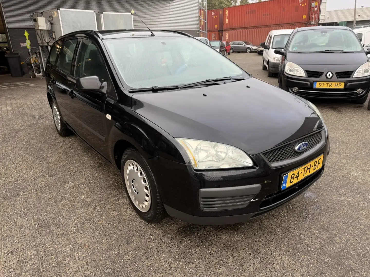 Ford Focus Wagon 1.4-16V Ambiente Zwart - 1