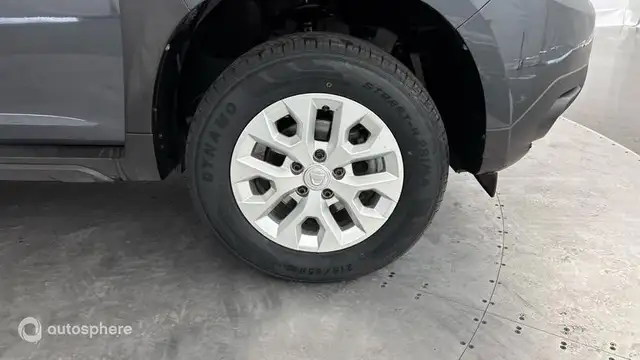 Dacia Duster view 20