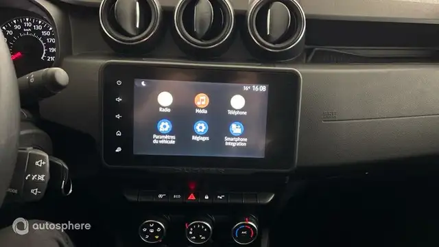 Dacia Duster view 19