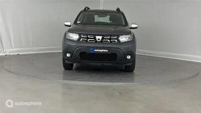 Dacia Duster view 2