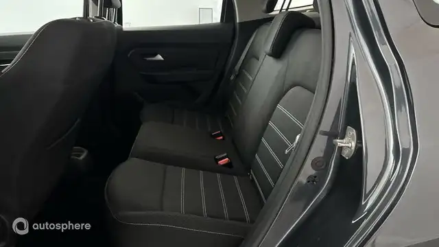 Dacia Duster view 13