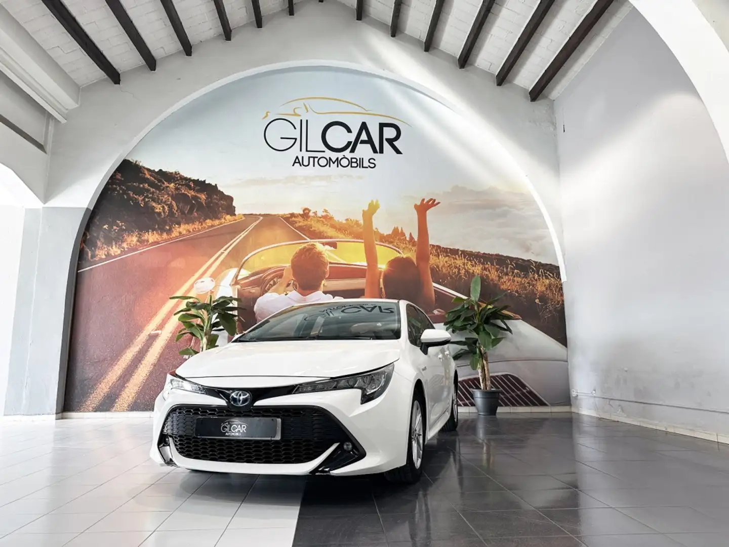 Toyota Corolla 125H Active Tech Blanco - 1