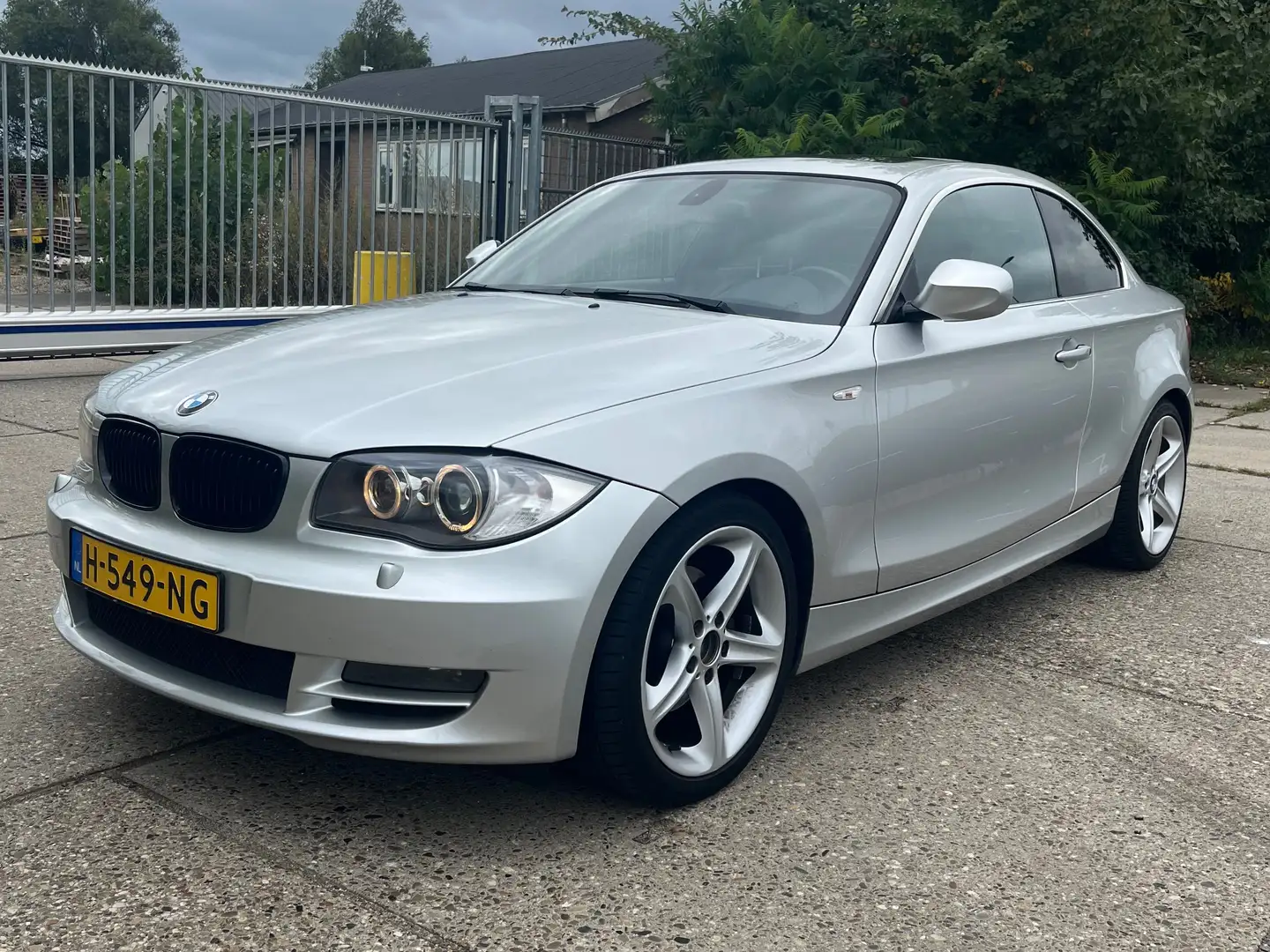 BMW 120 120 120i High Executive Gri - 1