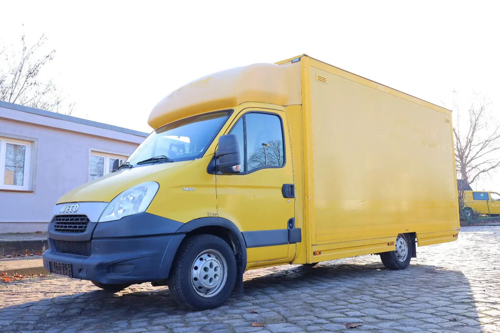 Iveco /Regalsystem/Luftfeder/1. Hand Jaune - 1