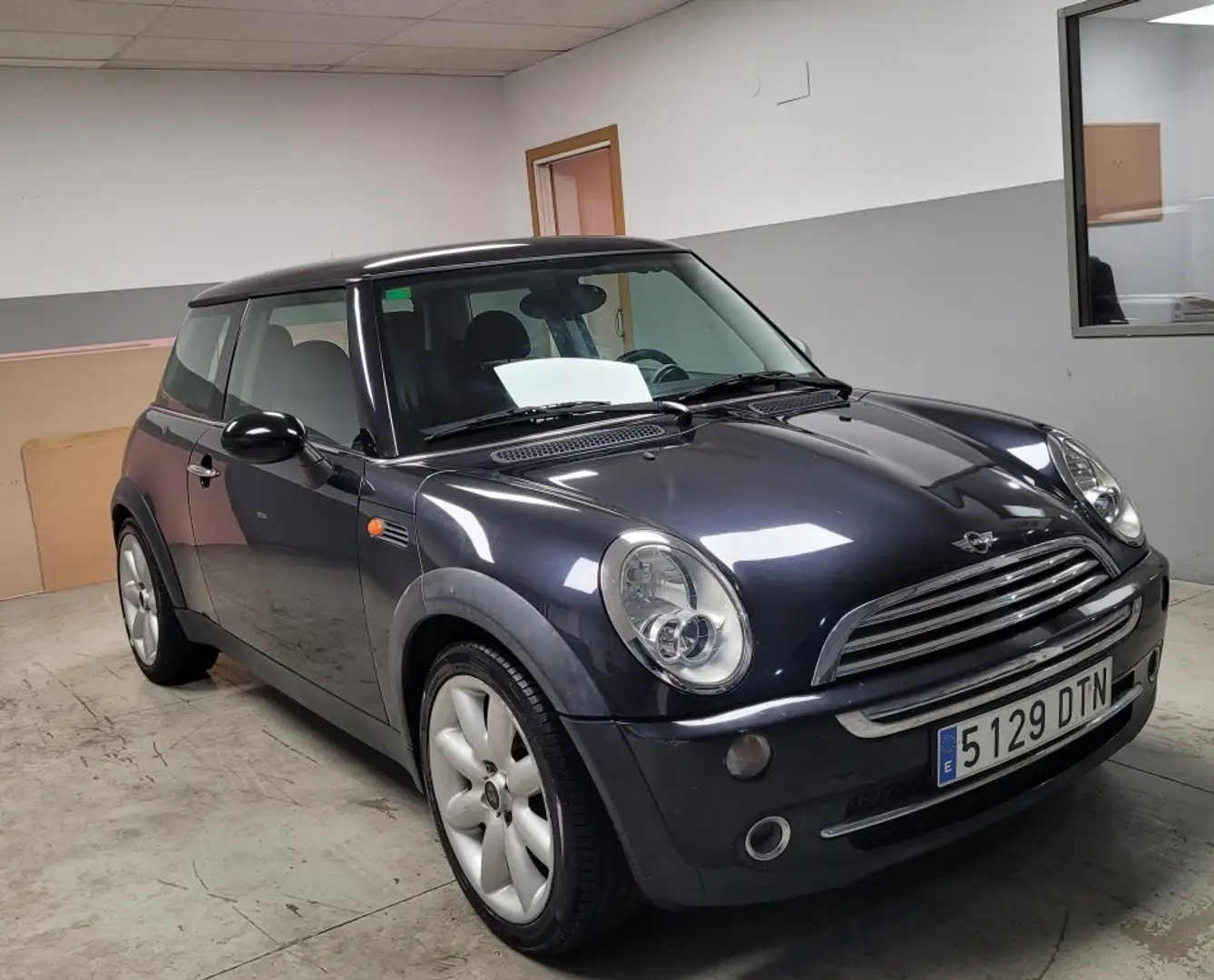 MINI Cooper Negro - 2