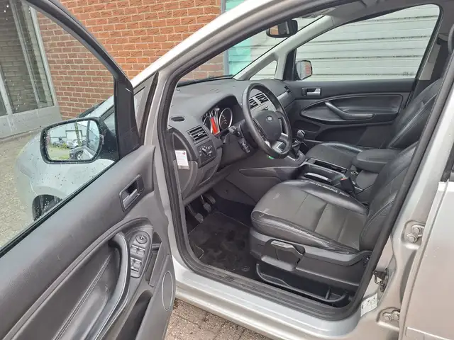 Ford C-Max view 6