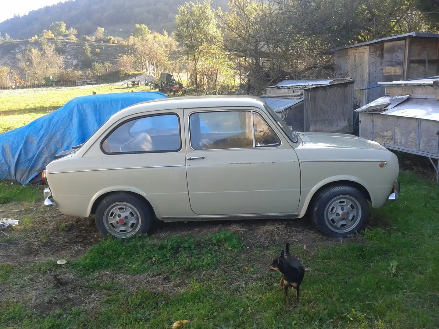 Fiat 850 Béžová - 2