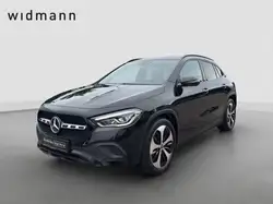Mercedes-Benz GLA 180 *Progressive*Pano*Park Paket*Kamera*LED*
