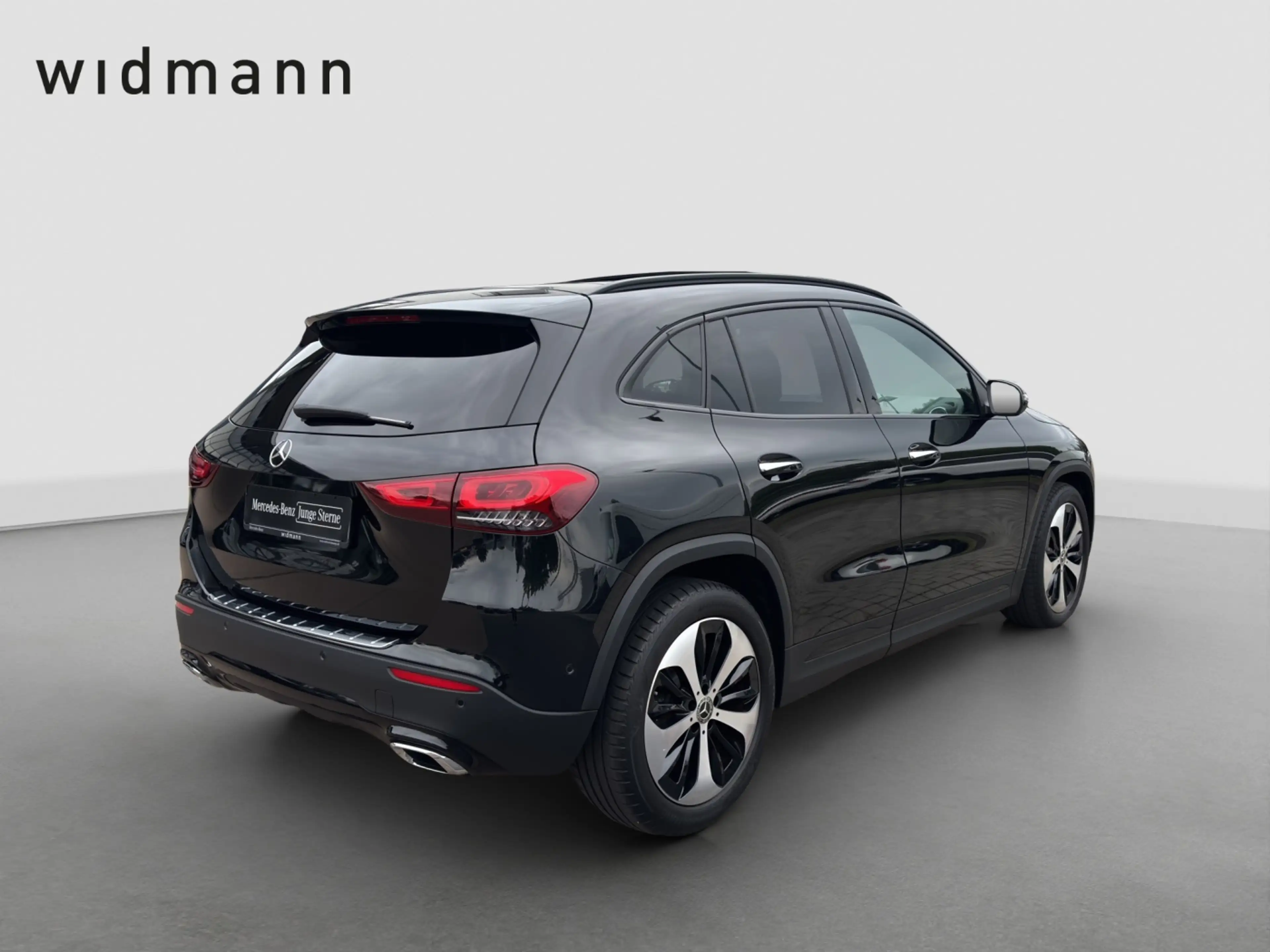 Mercedes-Benz GLA 180 *Progressive*Pano*Park-Paket*Kamera*LED* — photo 3