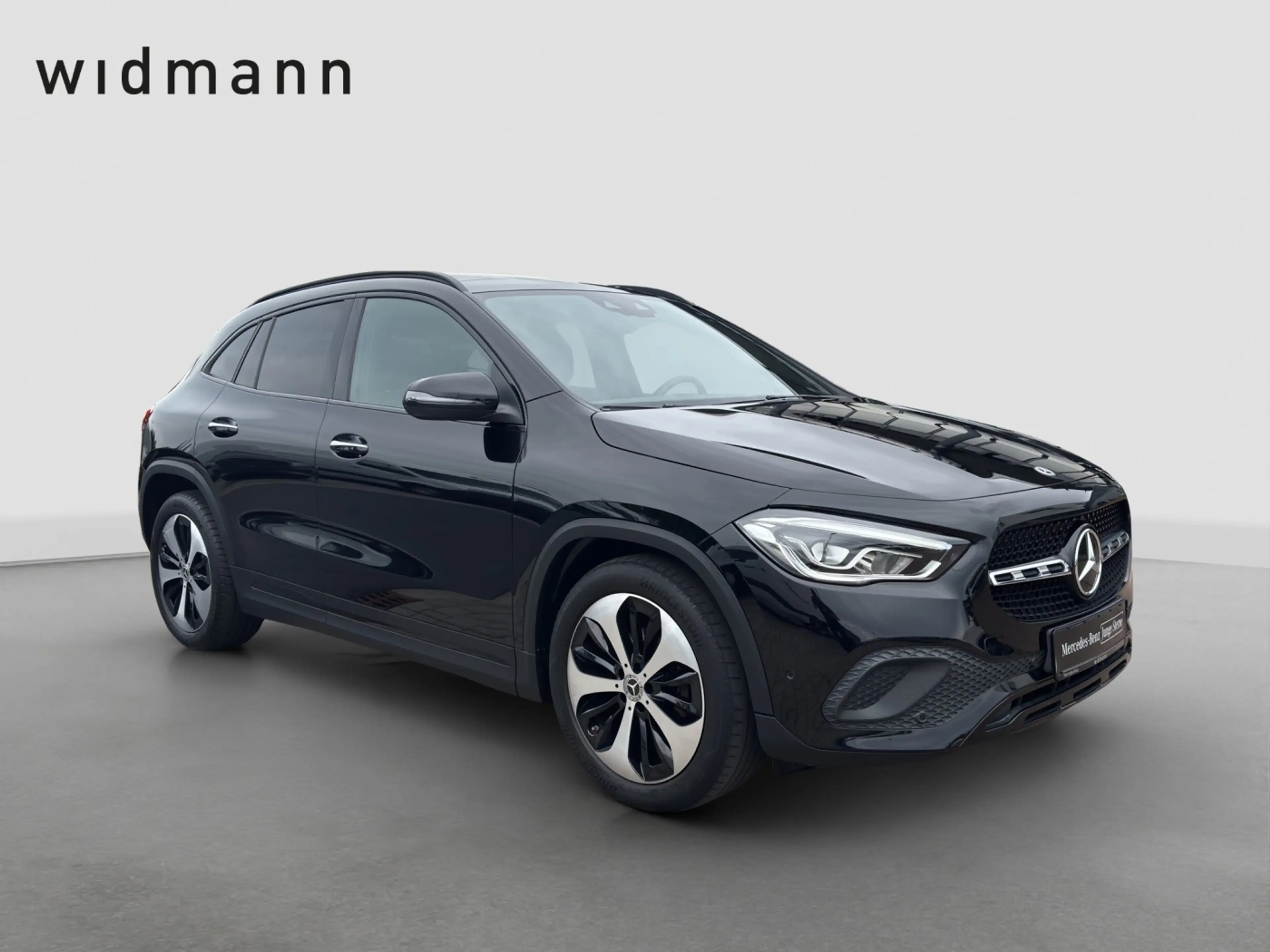 Mercedes-Benz GLA 180 *Progressive*Pano*Park-Paket*Kamera*LED* — photo 7