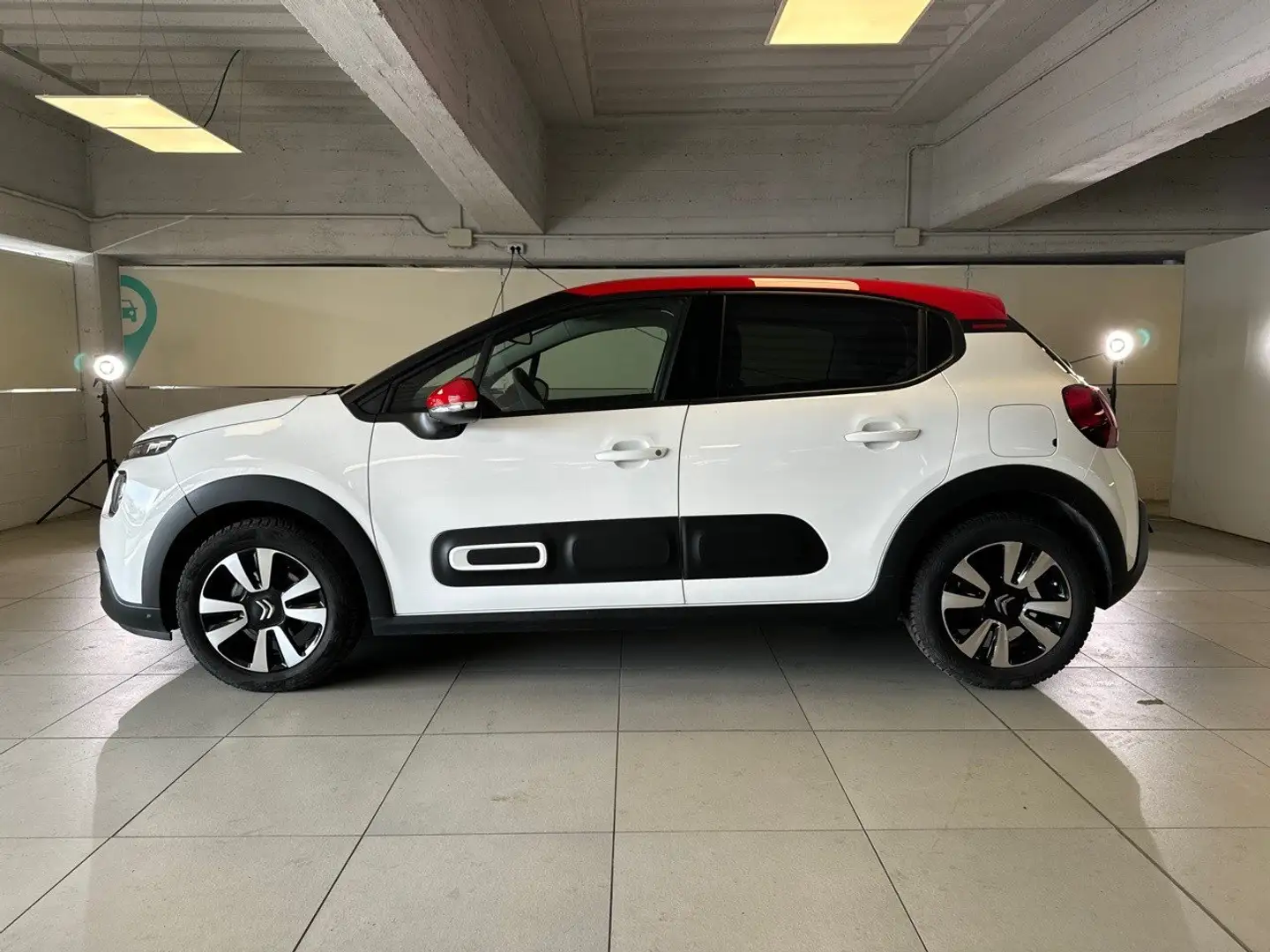 Citroen C3 PureTech 83 S&S Shine Weiß - 2