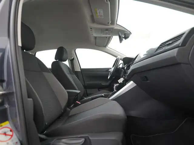 Volkswagen Polo view 3