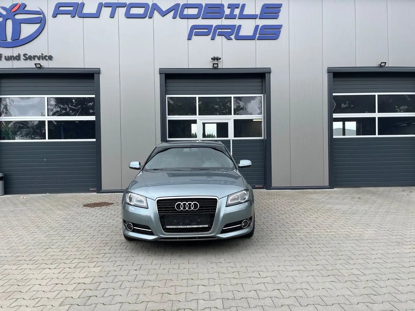 Audi A3 Sportback 1.4 TFSI Ambition Grau - 1
